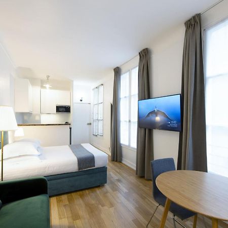 Apartments For Work In City Center Paris Exterior photo